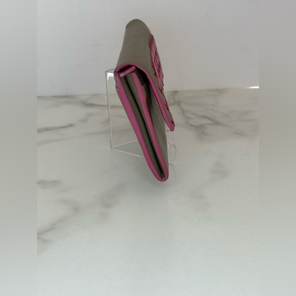 Bottega Veneta Tan and Pink Wallet - Picture 10 of 10